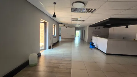 680 Joseph Lister St, Constantia Kloof